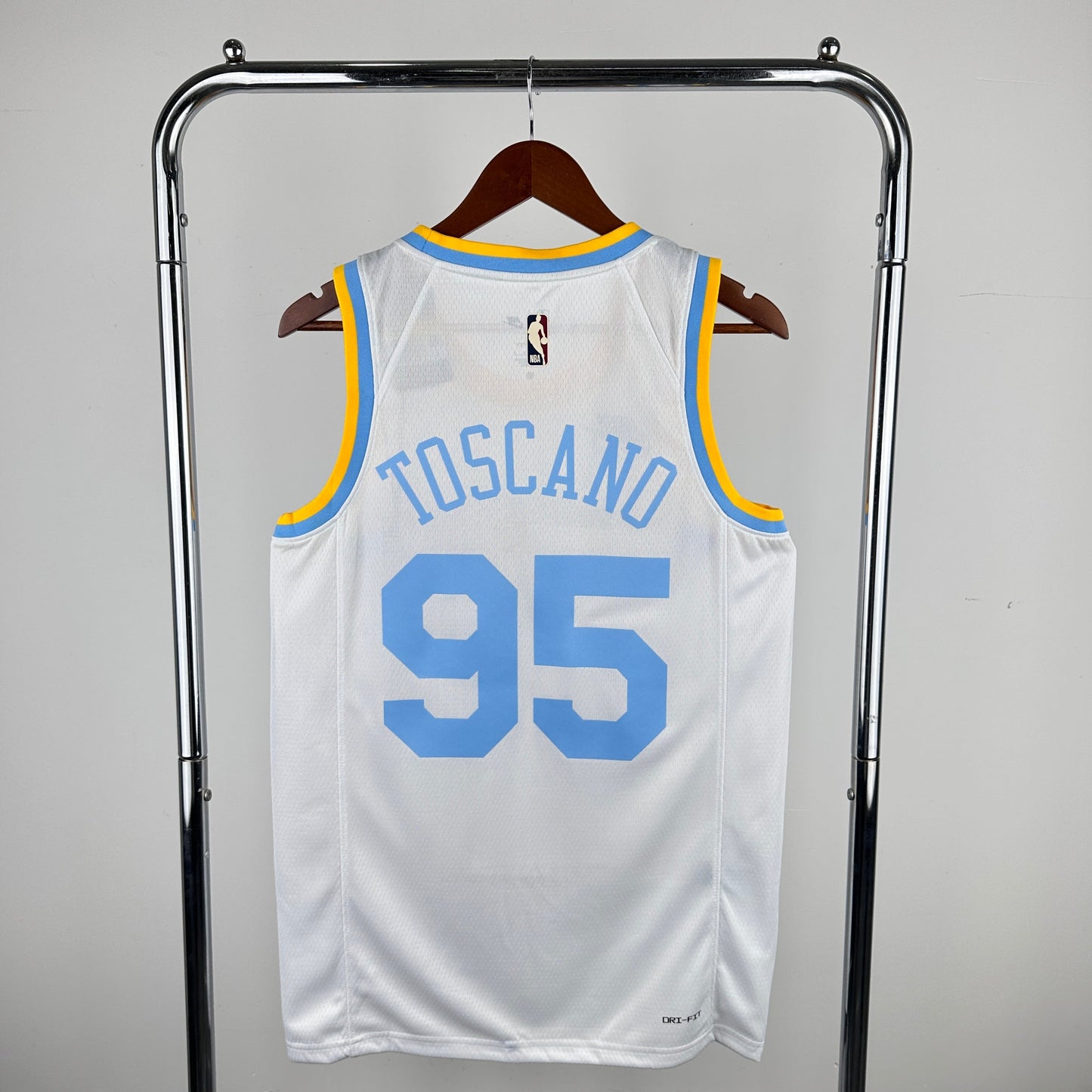 Los Angeles Lakers 23