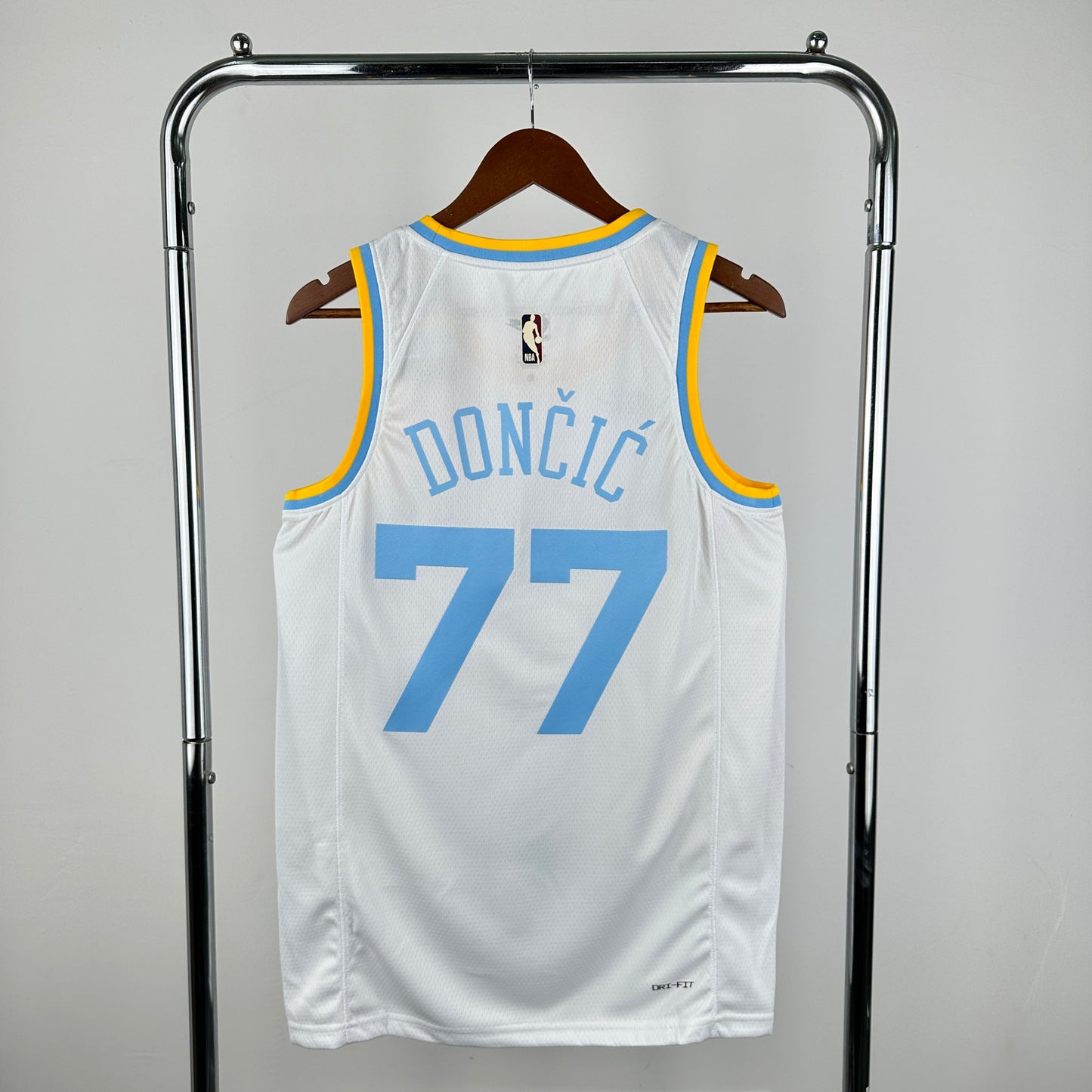 Los Angeles Lakers 23