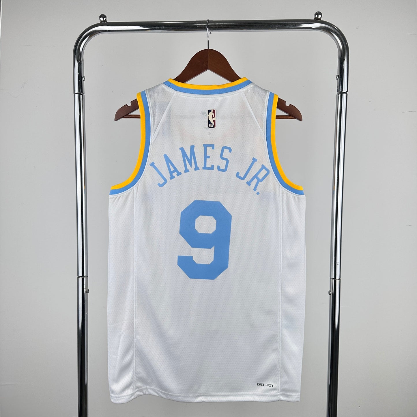 Los Angeles Lakers 23