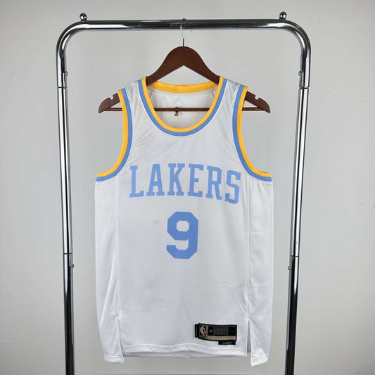 Los Angeles Lakers 23